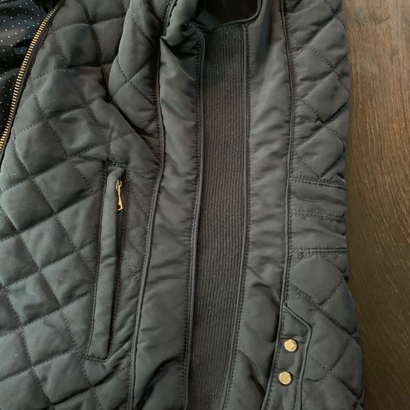 ❌SOLD❌ Zara Women Navy Blue Quilted Puffer Vest XS - Picture 5 of 5